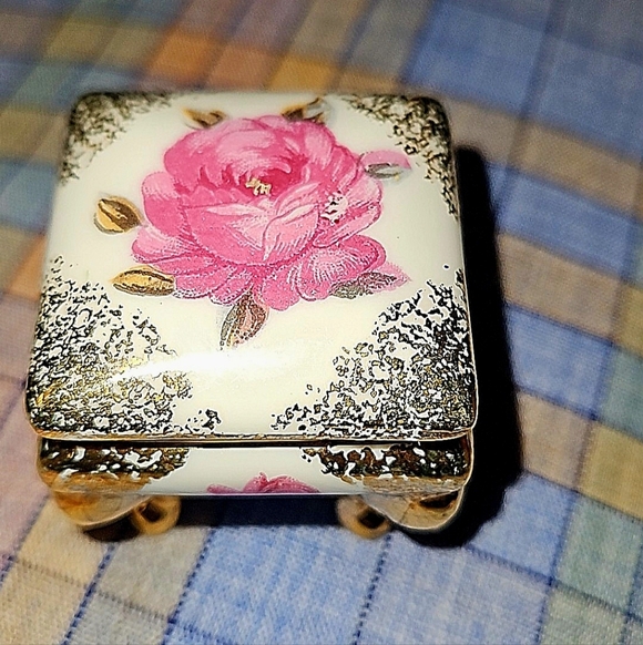 Antique Porcelain Trinket Box - Picture 2 of 7